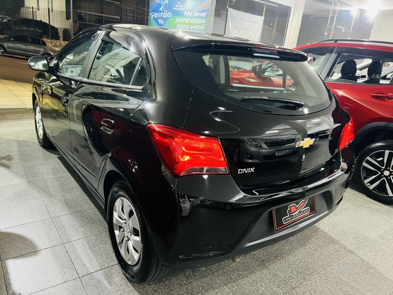 ONIX 1.0 LT 12V FLEX 4P MANUAL - 2018 - CAXIAS DO SUL