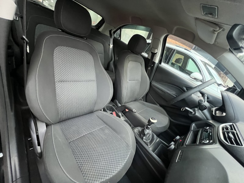ONIX 1.0 LT 12V FLEX 4P MANUAL - 2018 - CAXIAS DO SUL