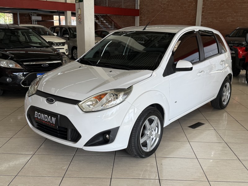 fiesta 1.6 rocam hatch 8v flex 4p manual 2014 farroupilha