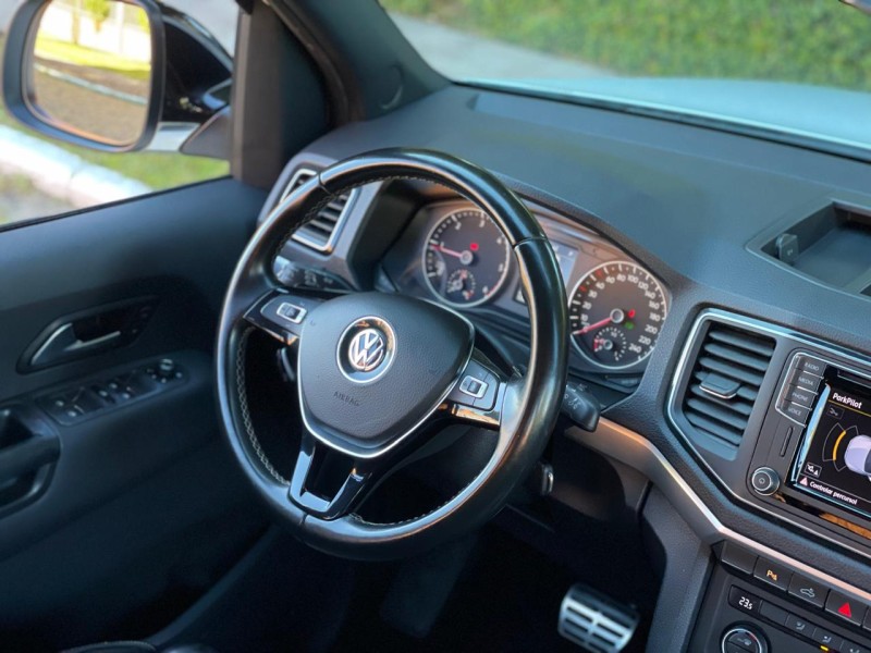 AMAROK 3.0 V6 EXTREME CD DIESEL 4X4 AT 4P AUTOMÁTICO - 2019 - FARROUPILHA