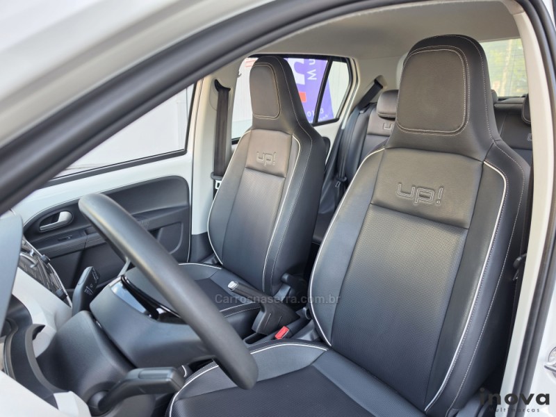 UP 1.0 MPI HIGH UP 12V FLEX 4P AUTOMATIZADO - 2015 - NOVO HAMBURGO
