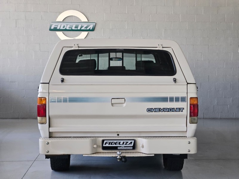 D20 4.0 CUSTOM DE LUXE CD 8V DIESEL 2P MANUAL - 1989 - FARROUPILHA