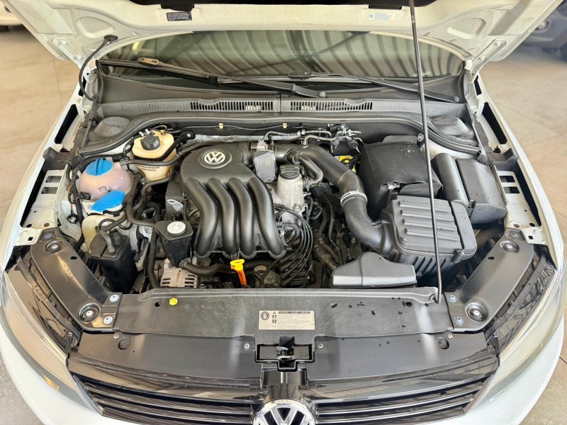 JETTA 2.0 COMFORTLINE FLEX 4P TIPTRONIC - 2014 - CAXIAS DO SUL