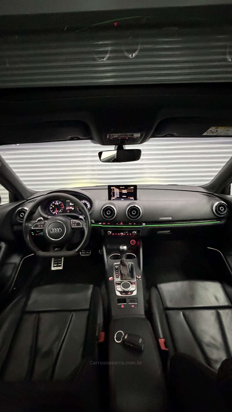 RS3 2.5 TFSI SPORTBACK QUATTRO GASOLINA 4P S-TRONIC - 2016 - FARROUPILHA