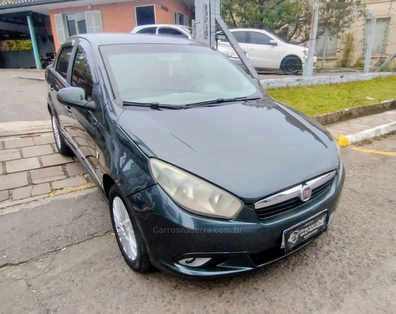 GRAND SIENA 1.6 MPI ESSENCE 16V FLEX 4P MANUAL - 2015 - CAXIAS DO SUL