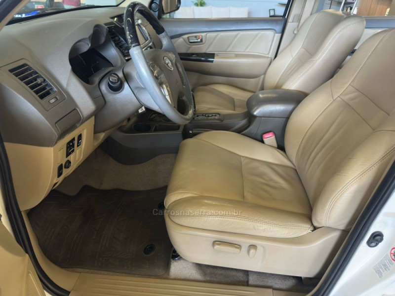 HILUX SW4 3.0 SRV 4X4 16V TURBO INTERCOOLER DIESEL 4P MANUAL - 2013 - SAPIRANGA
