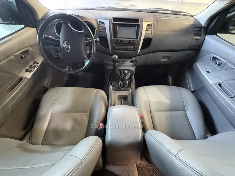 HILUX 3.0 SRV 4X4 CD 16V TURBO DIESEL 4P MANUAL - 2010 - CAXIAS DO SUL