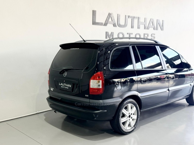 ZAFIRA 2.0 MPFI ELEGANCE 16V GASOLINA 4P AUTOMÁTICO - 2006 - NOVO HAMBURGO