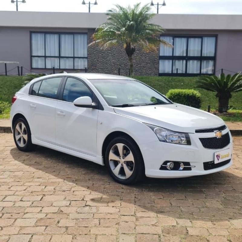 CRUZE 1.8 LT SPORT6 16V FLEX 4P MANUAL - 2013 - LAGOA VERMELHA