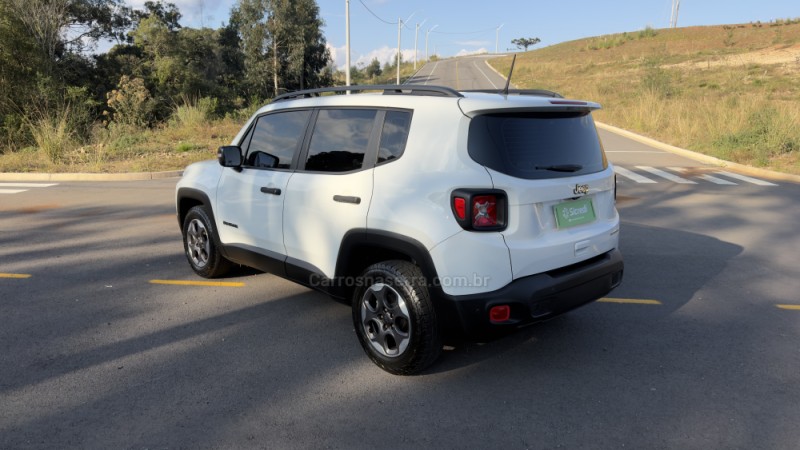 RENEGADE 1.8 16V FLEX 4P MANUAL - 2019 - VILA FLORES