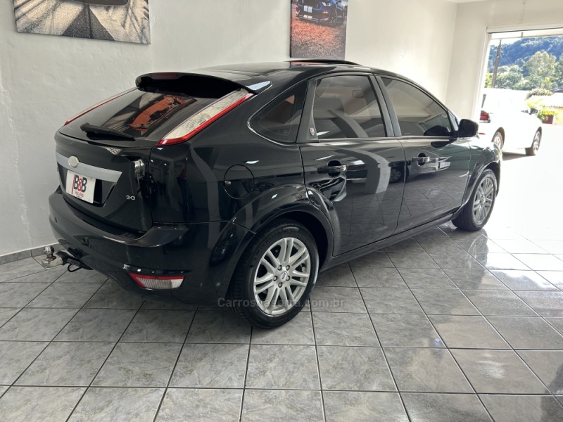 FOCUS 2.0 GHIA 16V GASOLINA 4P AUTOMÁTICO - 2009 - NOVA PRATA