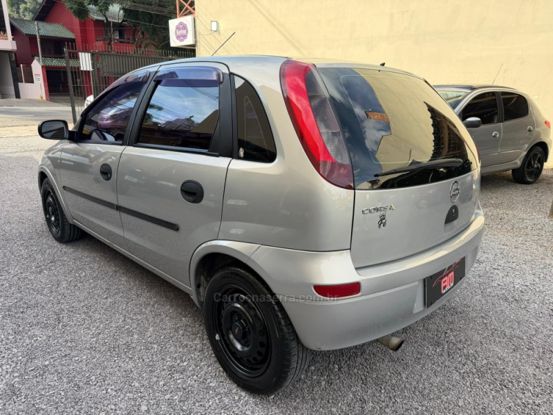 CORSA 1.0 MPFI 8V GASOLINA 4P MANUAL - 2004 - CAXIAS DO SUL