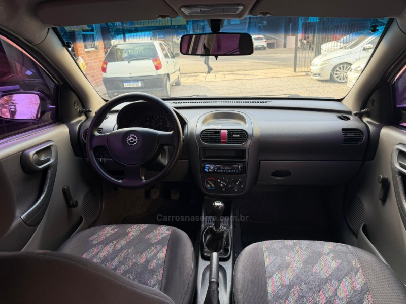 CORSA 1.0 MPFI 8V GASOLINA 4P MANUAL - 2004 - CAXIAS DO SUL