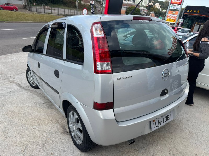 MERIVA 1.8 MPFI CD 8V GASOLINA 4P MANUAL - 2004 - CAXIAS DO SUL