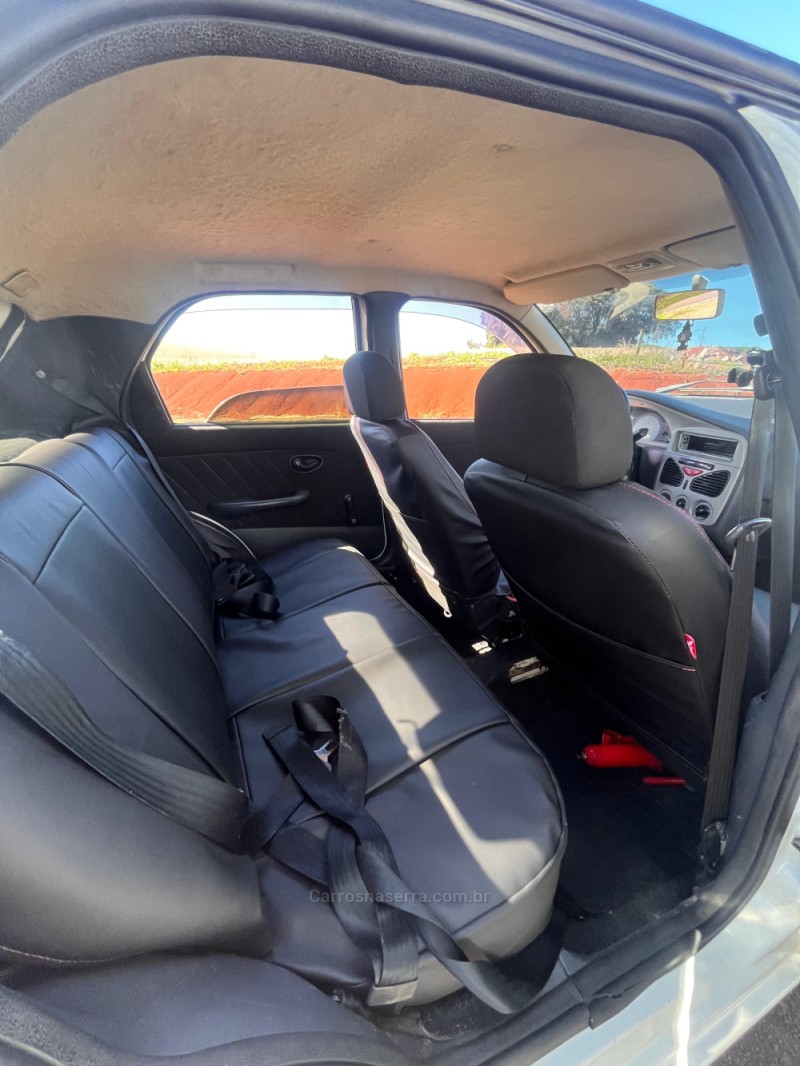 PALIO 1.0 MPI FIRE ECONOMY 8V FLEX 4P MANUAL - 2012 - TAPEJARA