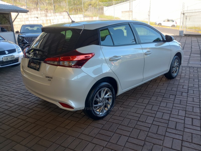 YARIS 1.5 XS 16V FLEX 4P AUTOMÁTICO - 2025 - CAXIAS DO SUL