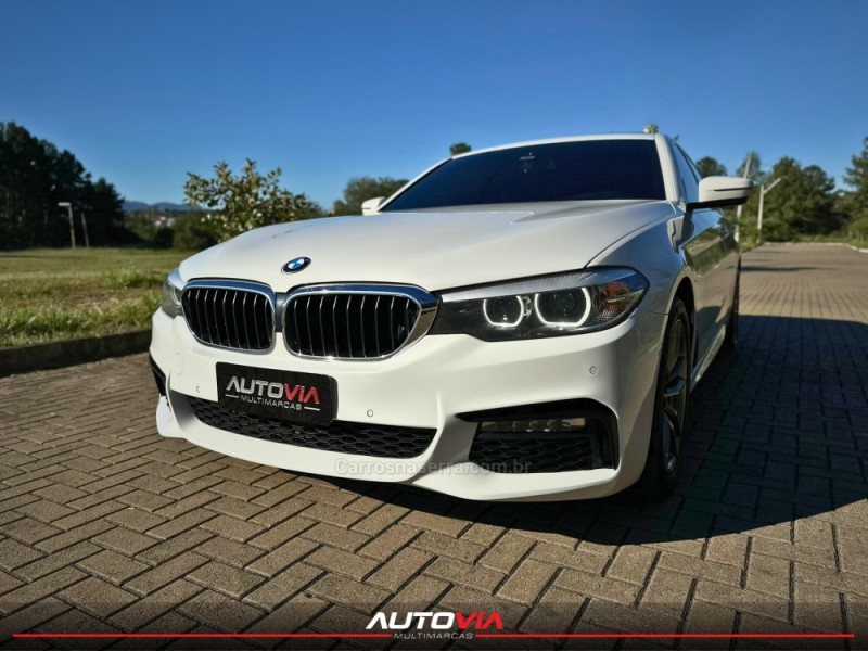 530I 2.0 M SPORT 16V TURBO GASOLINA 4P AUTOMÁTICO - 2018 - SAPIRANGA