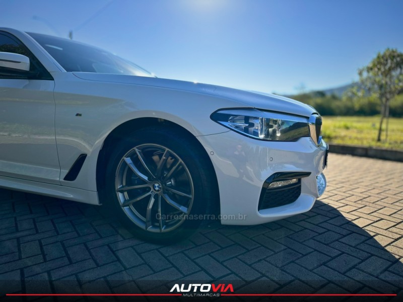 530I 2.0 M SPORT 16V TURBO GASOLINA 4P AUTOMÁTICO - 2018 - SAPIRANGA