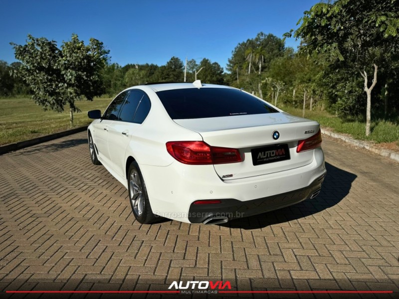 530I 2.0 M SPORT 16V TURBO GASOLINA 4P AUTOMÁTICO - 2018 - SAPIRANGA