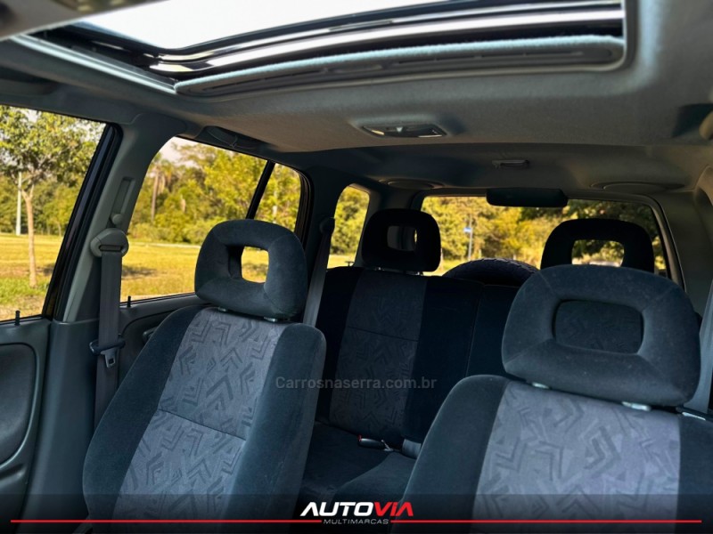TRACKER 2.0 4X4 8V GASOLINA 4P MANUAL - 2009 - SAPIRANGA
