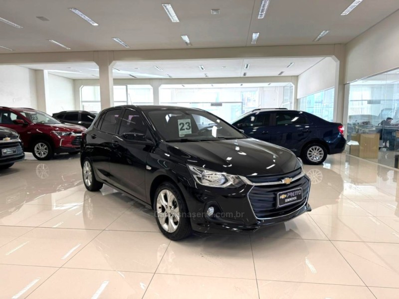 ONIX 1.0 LTZ 12V TURBO FLEX 4P MANUAL - 2023 - VERANóPOLIS