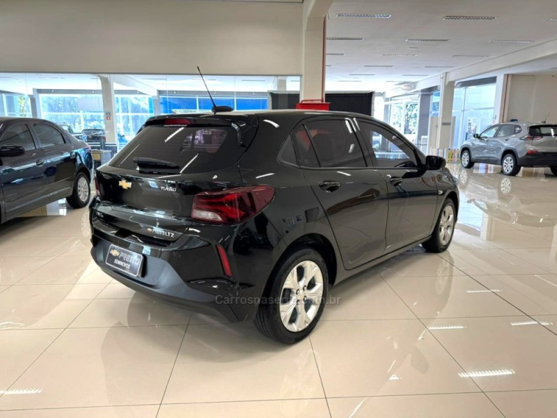 ONIX 1.0 LTZ 12V TURBO FLEX 4P MANUAL - 2023 - VERANóPOLIS