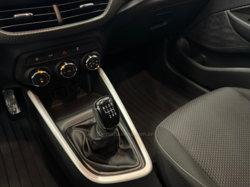 ONIX 1.0 LTZ 12V TURBO FLEX 4P MANUAL - 2023 - VERANóPOLIS