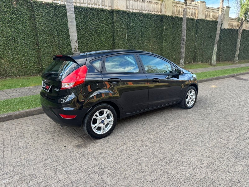 FIESTA 1.6 SE HATCH PLUS 16V FLEX 4P MANUAL - 2014 - CAXIAS DO SUL