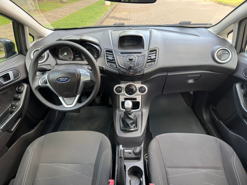 FIESTA 1.6 SE HATCH PLUS 16V FLEX 4P MANUAL - 2014 - CAXIAS DO SUL
