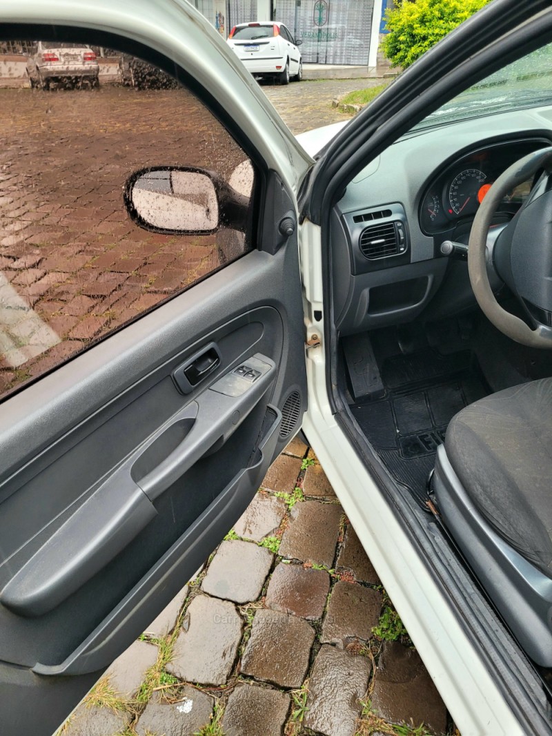STRADA 1.4 MPI HARD WORKING CS 8V FLEX 2P MANUAL - 2018 - VERANóPOLIS