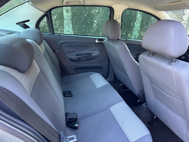 VOYAGE 1.0 MI 8V FLEX 4P MANUAL - 2010 - CAXIAS DO SUL