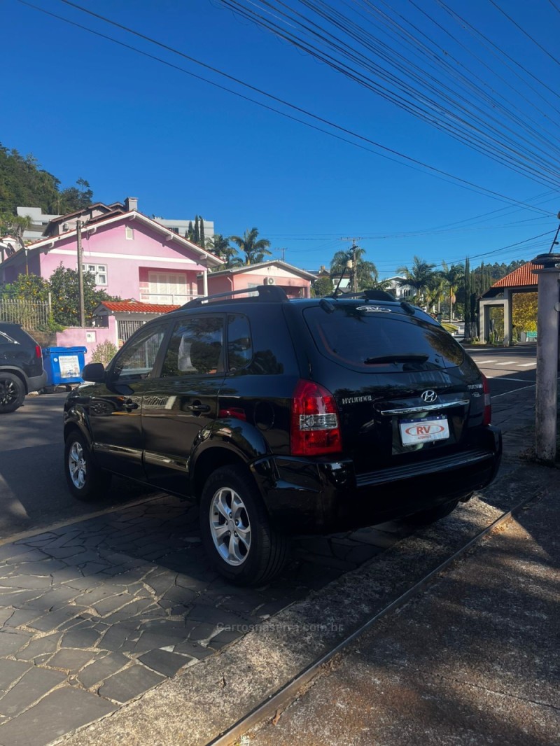 TUCSON 2.0 MPFI GLS 16V 143CV 2WD FLEX 4P AUTOMÁTICO - 2014 - CARLOS BARBOSA
