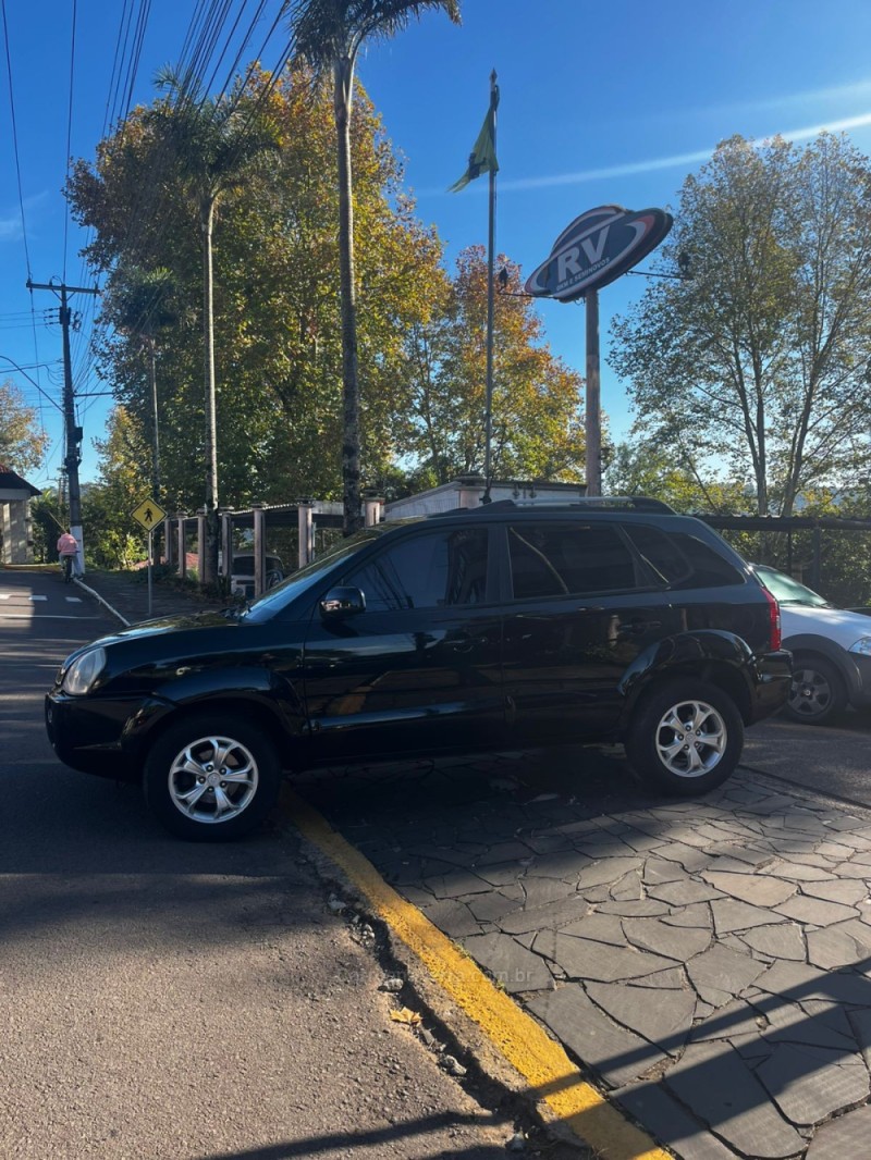 TUCSON 2.0 MPFI GLS 16V 143CV 2WD FLEX 4P AUTOMÁTICO - 2014 - CARLOS BARBOSA