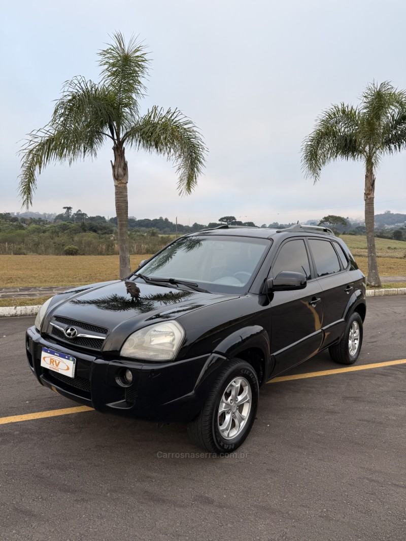 tucson 2.0 mpfi gls 16v 143cv 2wd flex 4p automatico 2014 carlos barbosa