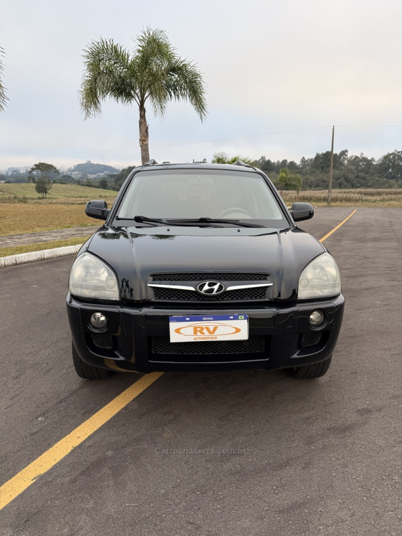 TUCSON 2.0 MPFI GLS 16V 143CV 2WD FLEX 4P AUTOMÁTICO - 2014 - CARLOS BARBOSA