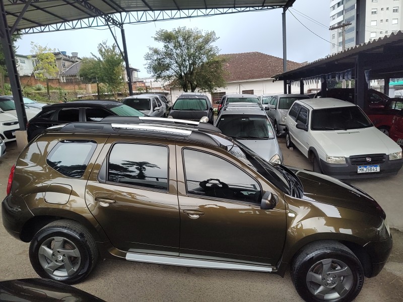 DUSTER 1.6 DYNAMIQUE 4X2 16V FLEX 4P MANUAL - 2013 - CAXIAS DO SUL