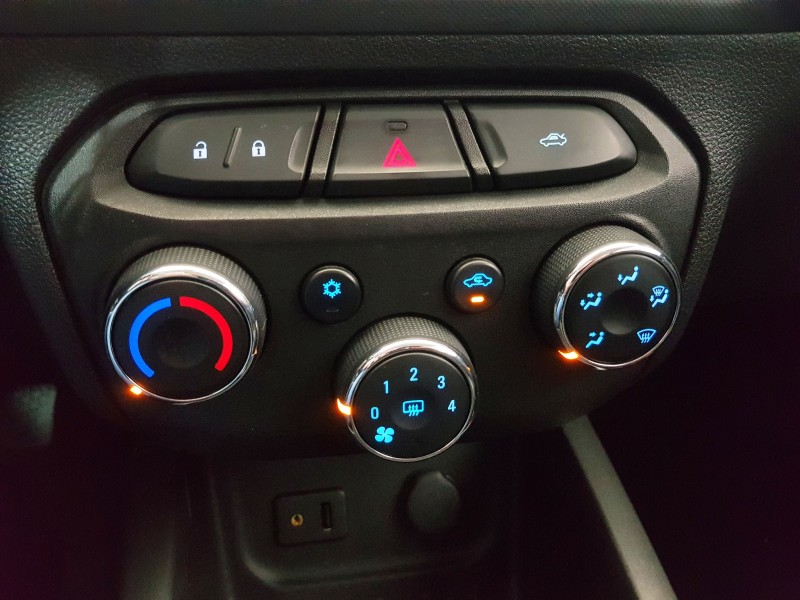 ONIX 1.4 MPFI LTZ 8V FLEX 4P MANUAL - 2015 - CAXIAS DO SUL