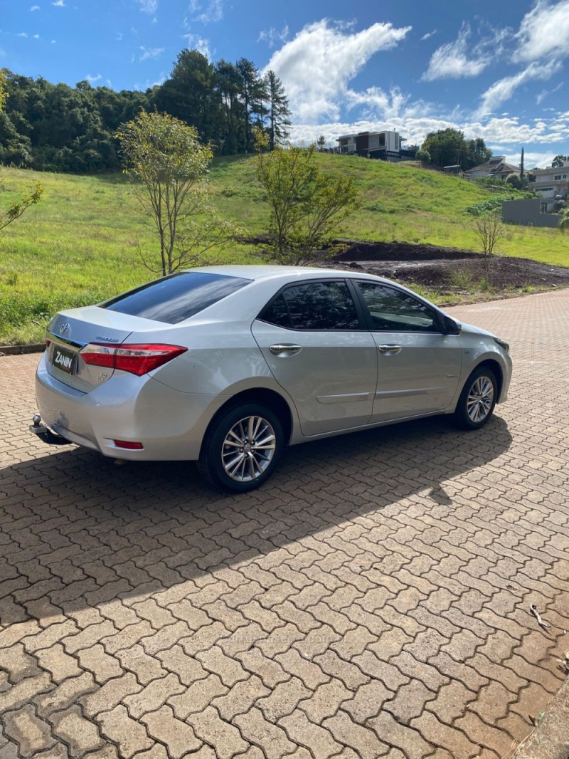 COROLLA 2.0 XEI 16V FLEX 4P AUTOMÁTICO - 2015 - SANANDUVA