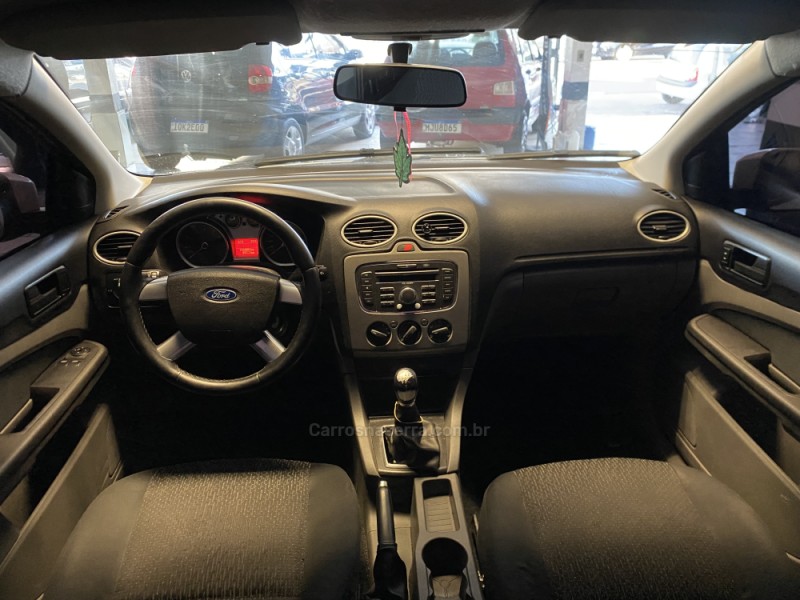 FOCUS 1.6 8V FLEX 4P MANUAL - 2011 - CAXIAS DO SUL
