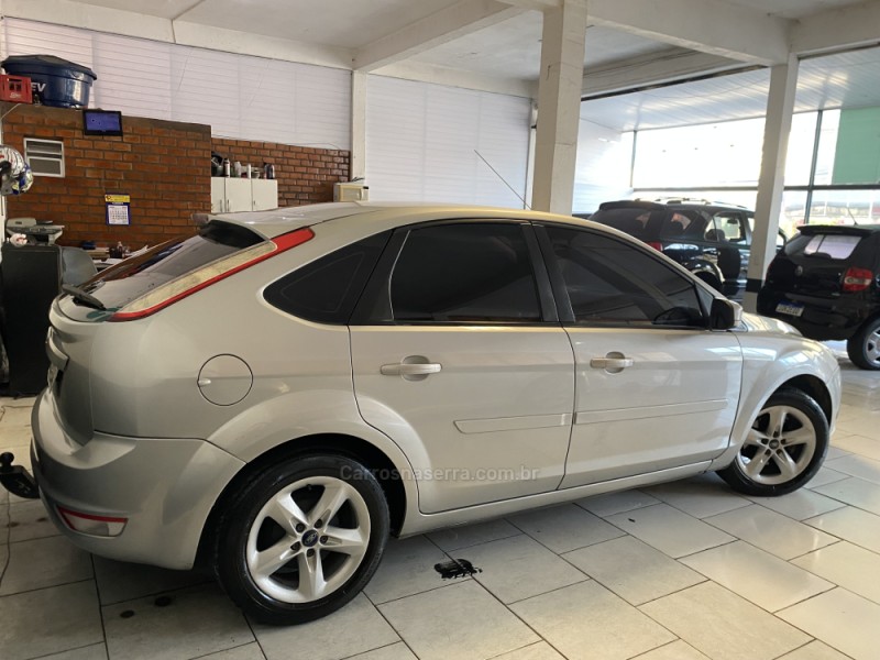 FOCUS 1.6 8V FLEX 4P MANUAL - 2011 - CAXIAS DO SUL