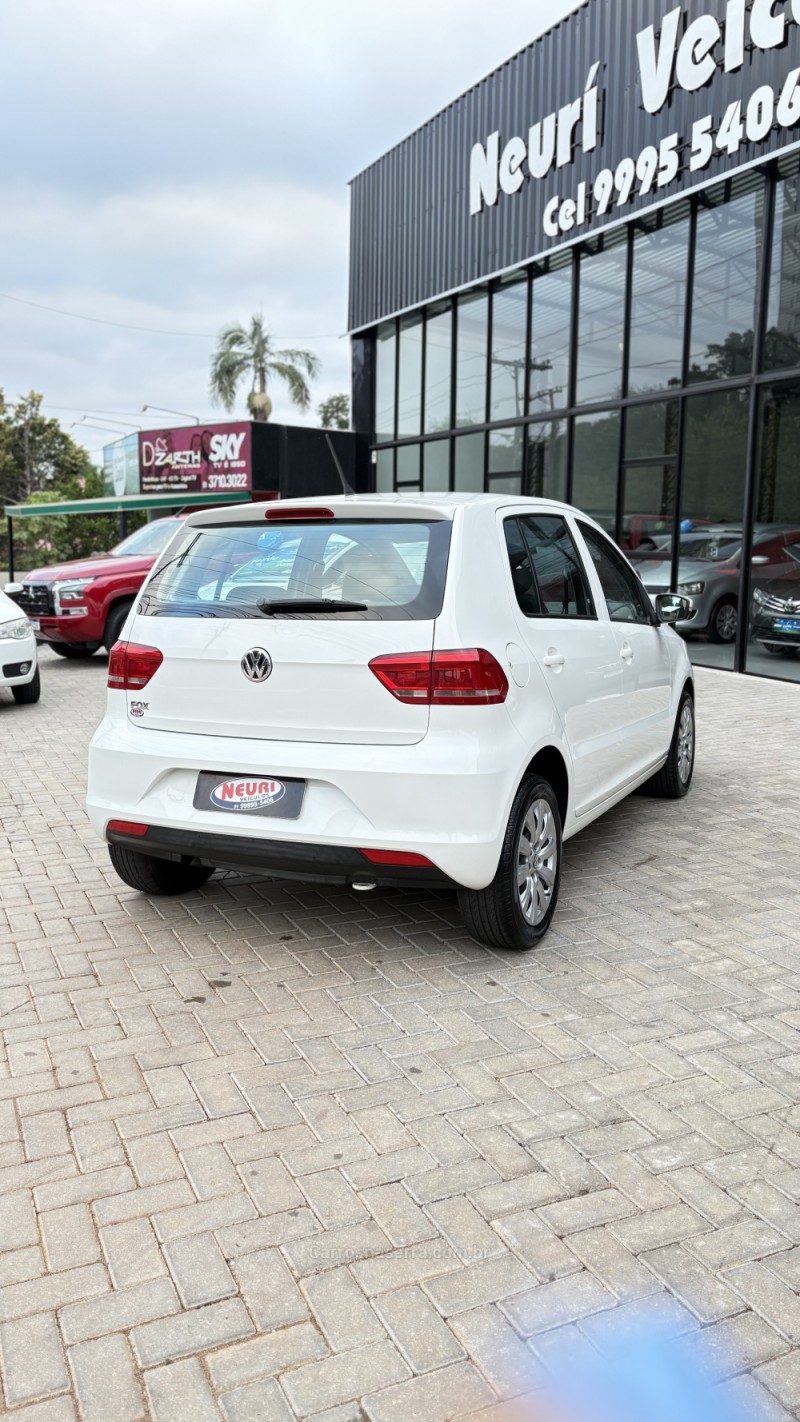 FOX 1.6 MSI COMFORTLINE 8V FLEX 4P MANUAL - 2017 - LAJEADO
