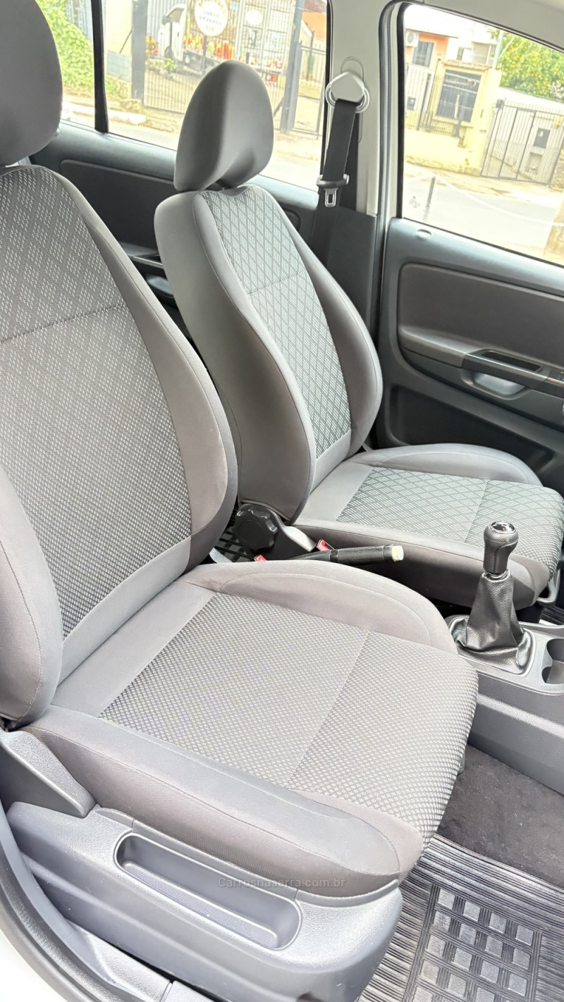 FOX 1.6 MSI COMFORTLINE 8V FLEX 4P MANUAL - 2017 - LAJEADO