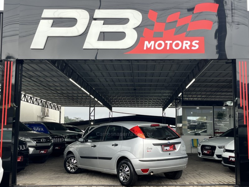 FOCUS 1.6 SE PLUS 16V FLEX 4P MANUAL - 2009 - CAXIAS DO SUL
