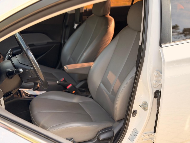 HB20S 1.6 PREMIUM 16V FLEX 4P AUTOMÁTICO - 2018 - CANELA