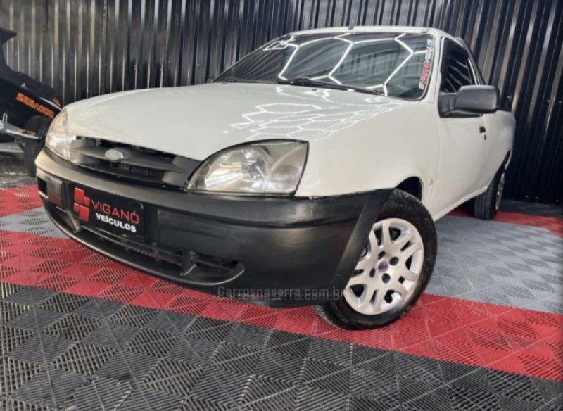 COURIER 1.6 MPI L 8V GASOLINA 2P MANUAL - 2005 - CAXIAS DO SUL