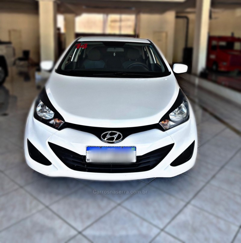 HB20 1.6 COMFORT 16V FLEX 4P MANUAL - 2014 - NOVA PRATA