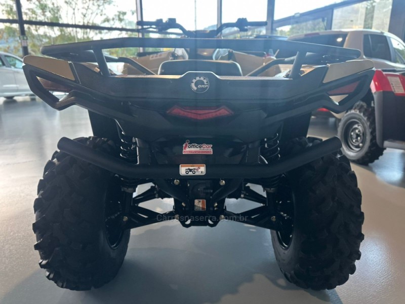 OUTLANDER 570 - 2024 - TRêS COROAS