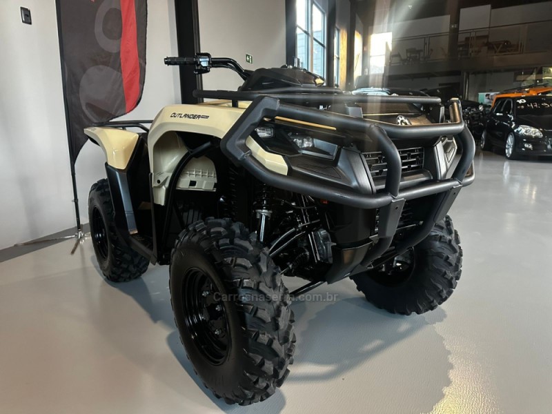 OUTLANDER 570 - 2024 - TRêS COROAS
