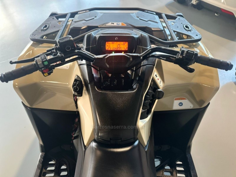 OUTLANDER 570 - 2024 - TRêS COROAS