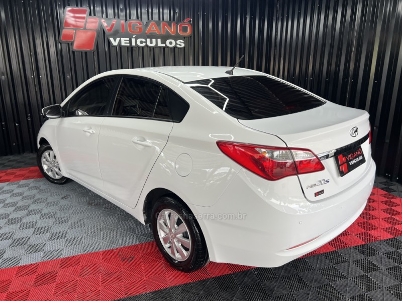 HB20S 1.0 COMFORT PLUS 12V FLEX 4P MANUAL - 2015 - CAXIAS DO SUL